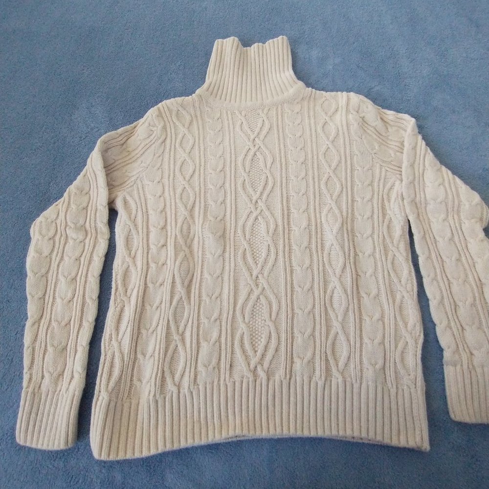 Women's light beige cable knit sweater